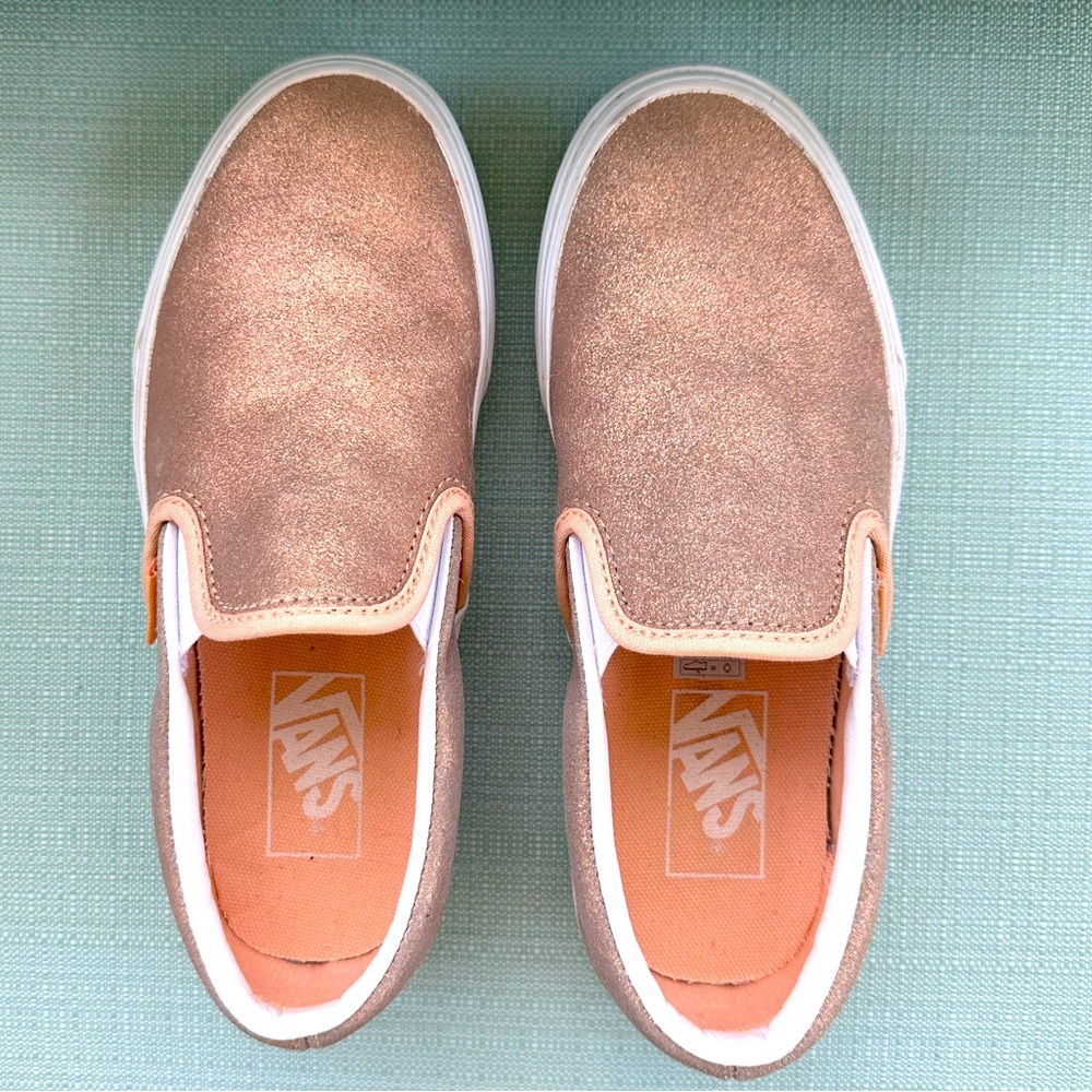 EUC Women’s Size 5.5 Vans Slide Ons